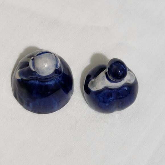 Vintage Hand Painted Holland Bells Blue Ceramic Couple Man Woman 2" Figurines - Picture 5 of 7